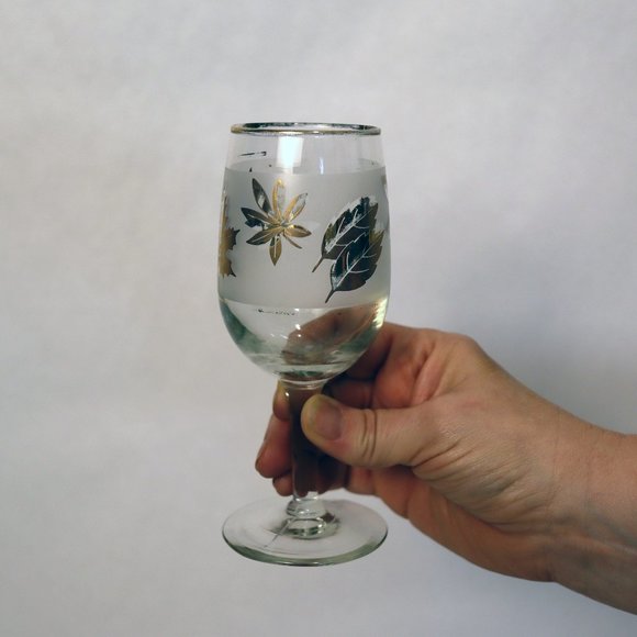 MCM 1970s Stemmed Cocktail Glasses  with Gold Leaves - Picture 3 of 4